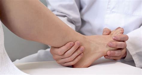 how to assess ankle injury